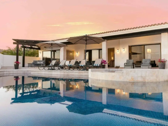 Estate Compounds in Los Cabos Ocean Views