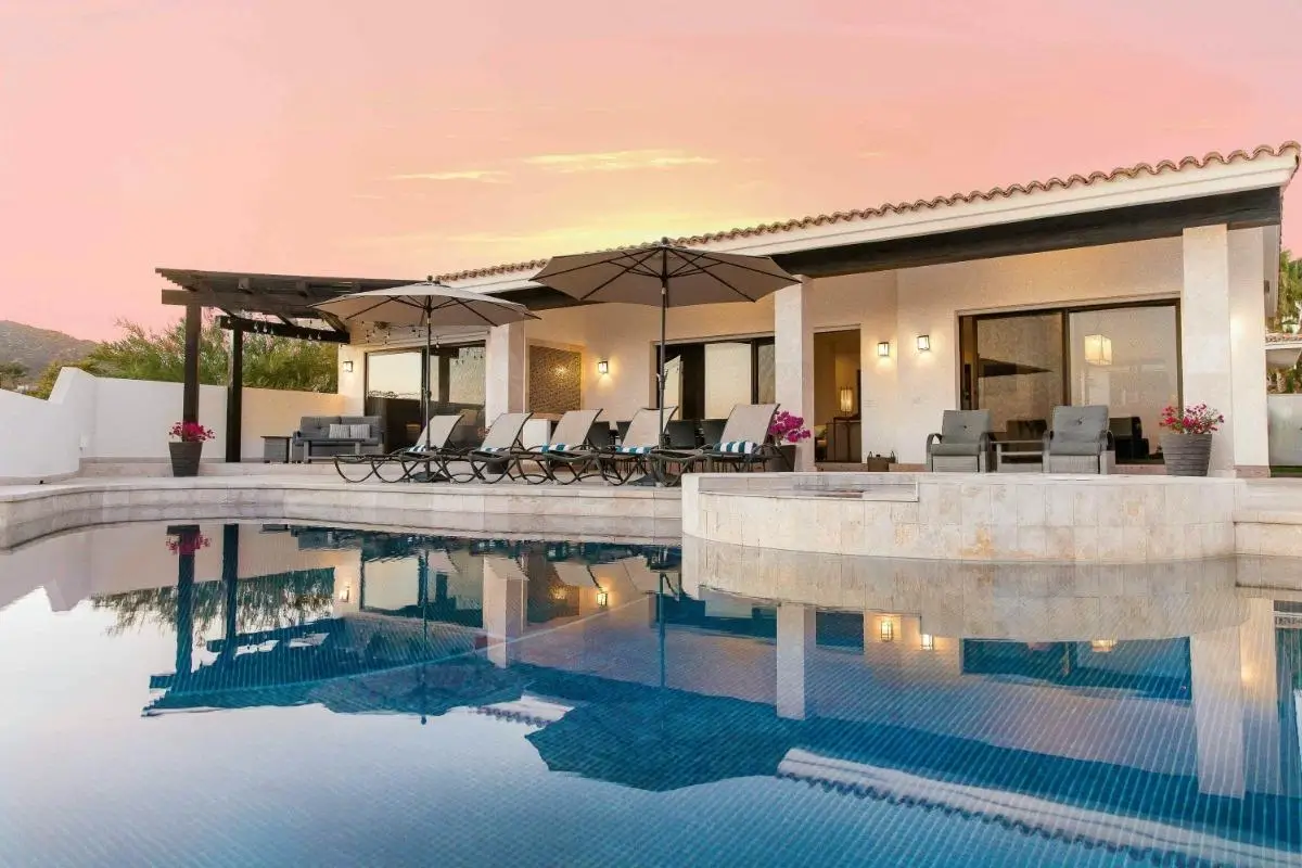 Estate Compounds in Los Cabos Ocean Views