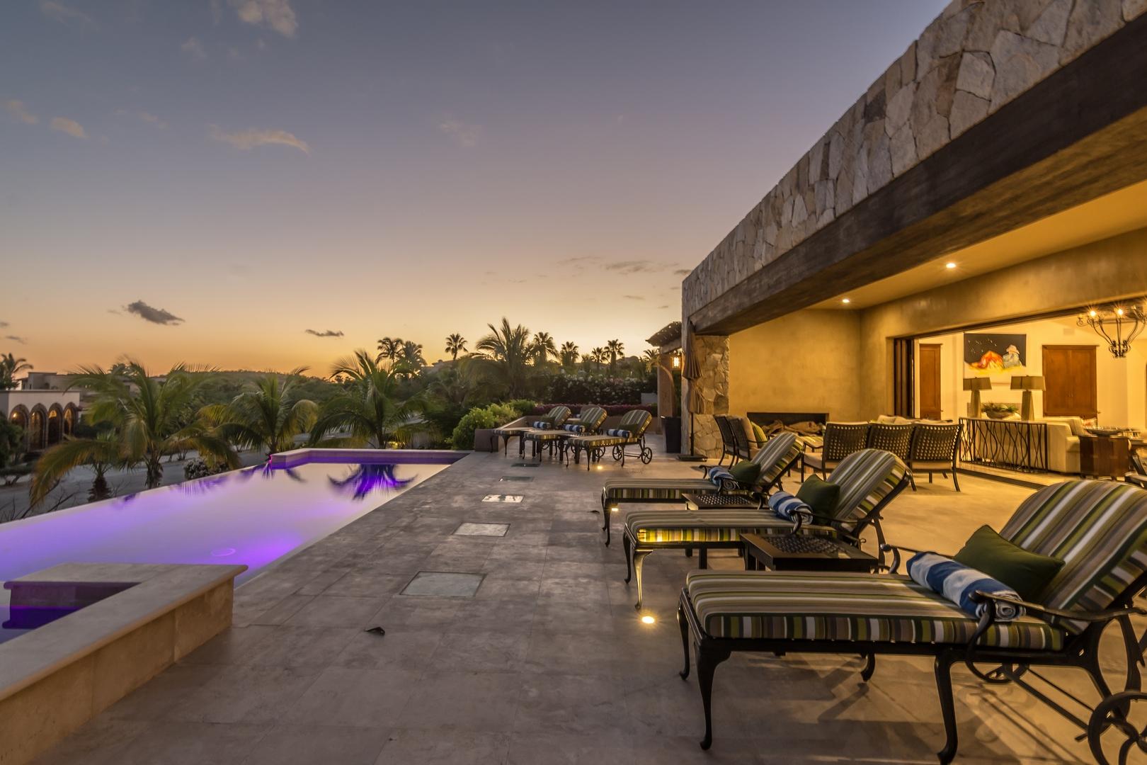 Puerto Los Cabos Fundadores Experience Serenity at Casa Luna.Presented by Custom Homes Mexico, Casa Luna is a masterwork of modern luxury, perfectly positioned along the 8th fairway of the exclusive PLC Fundadores gated community, this ocean for sale