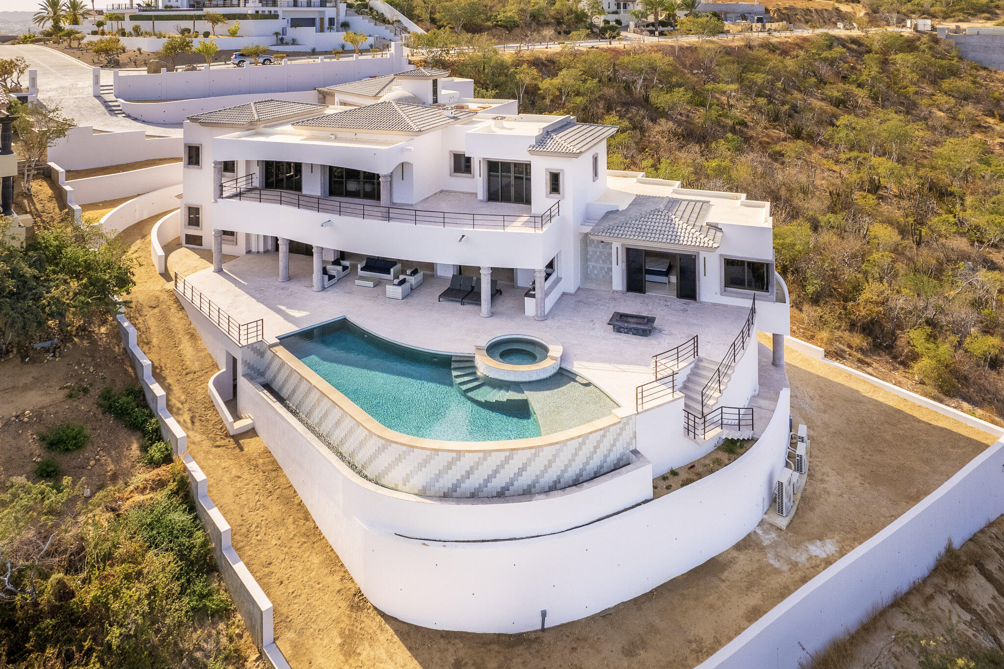Puerto Los Cabos Fundadores EXCEPTIONAL VALUE — PRICED 19% BELOW MARKET (BASED ON CLOSED SALES)Based on closed sales over the last 12 months, the average price achieved across five comparable luxury homes sold in Fundadores is – 73, Casa Chill Out, San Jose del Cabo, San Jose del Cabo, BS